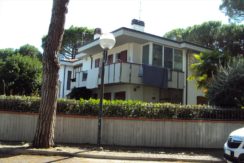 Ampio appartamento indipendente Zona Terme
