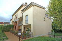 Bilocale con garage vendita Ravenna