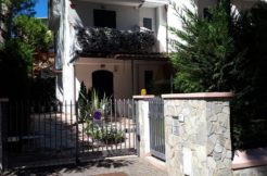 Appartamento con giardino indipendente a M. Marittima