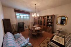 Appartamento in casa SINGOLA CON GIARDINO
