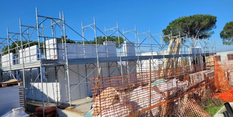 Ampio Monolocale Piano Terra Ampio Giardino al mare