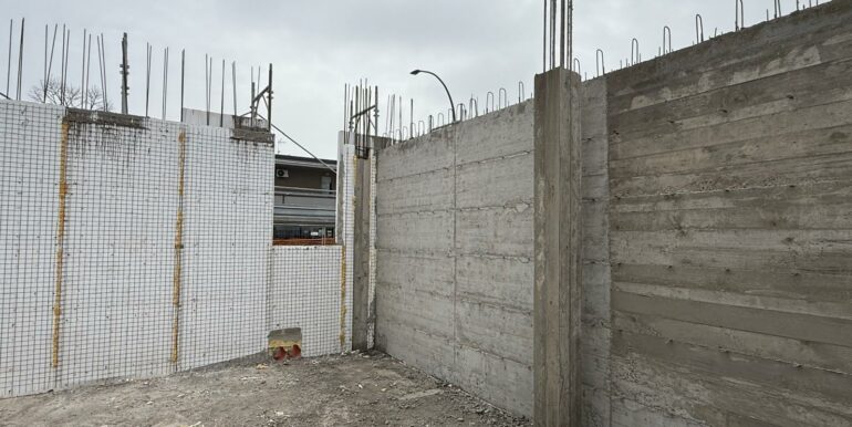 Ampio Monolocale Piano Terra Ampio Giardino al mare