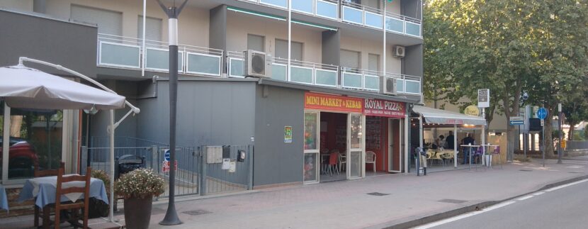 Vendesi Negozio Lungomare Lido di Classe