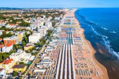 Hotel prime traverse in Vendita Milano Marittima