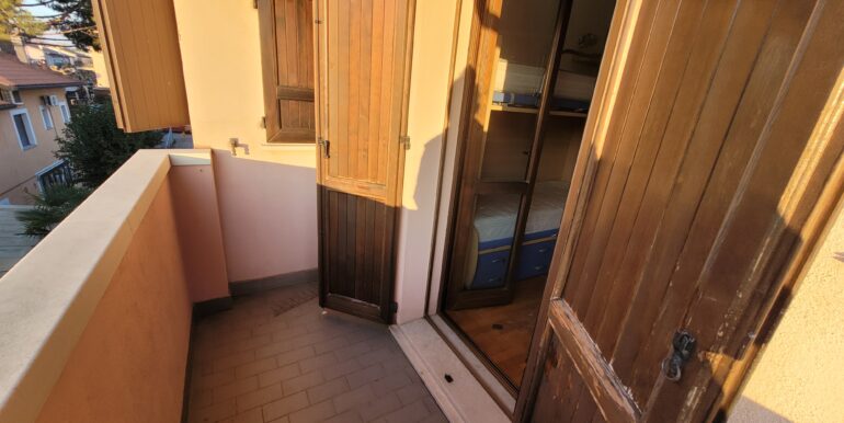 Vendesi villetta a schiera zona borgo montone