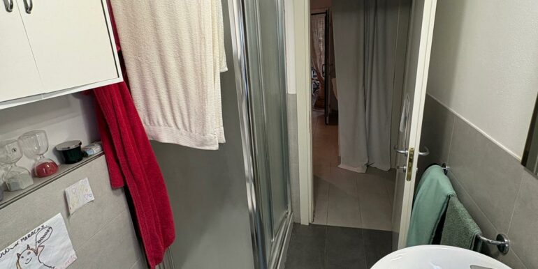 TRILOCALE CON CORTE ESCLUSIVA E POSTO AUTO