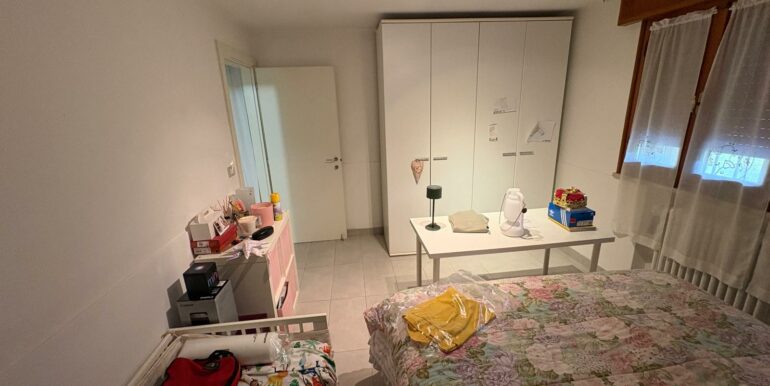 TRILOCALE CON CORTE ESCLUSIVA E POSTO AUTO