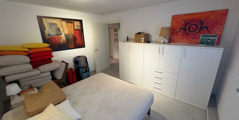 TRILOCALE CON CORTE ESCLUSIVA E POSTO AUTO