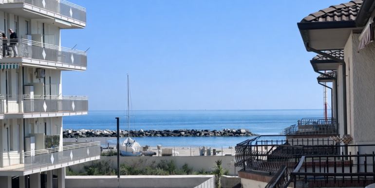 apparatmento con vista mare