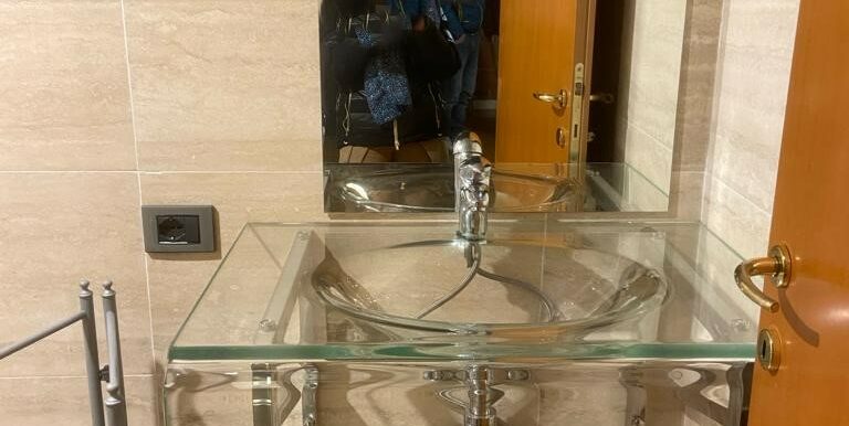 foto modificata bagno